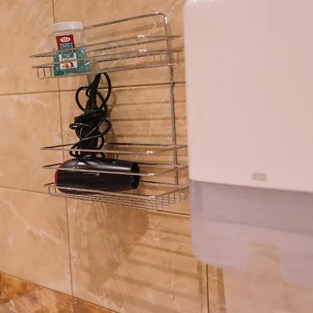 West.13 Guest * קרקוב