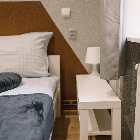 West.13 Guest קרקוב