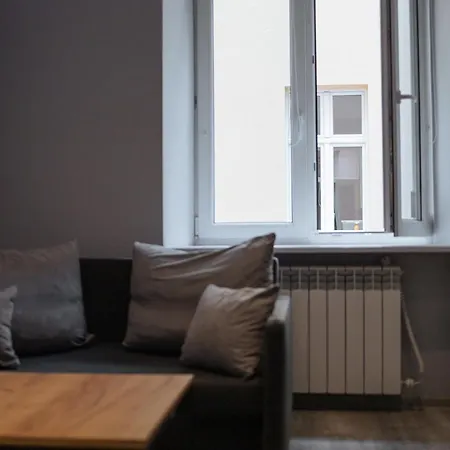 West.13 Guest Hotel Krakau
