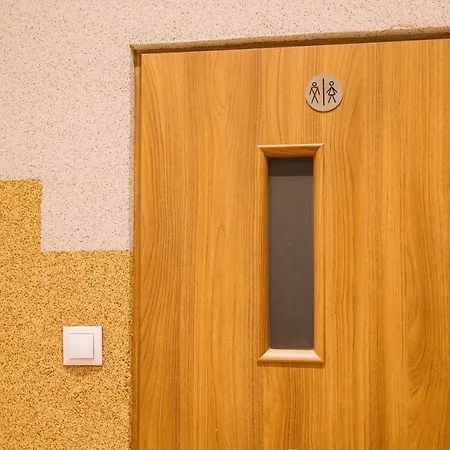 West.13 Guest Hotel *