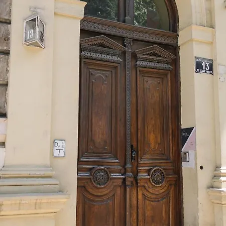 West.13 Guest * Kraków