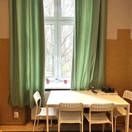 West.13 Guest * Krakau