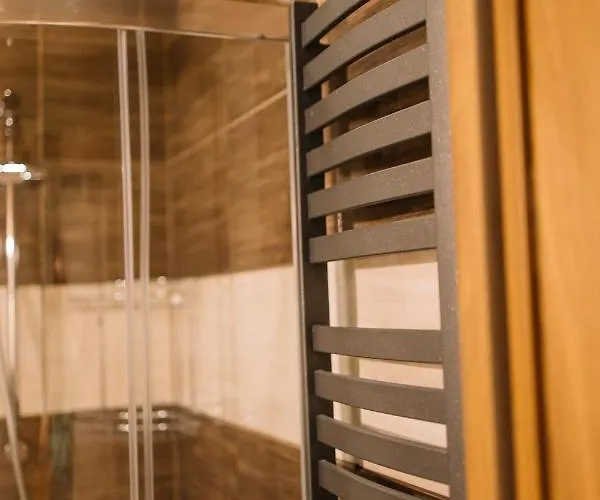 Hotel West.13 Guest *