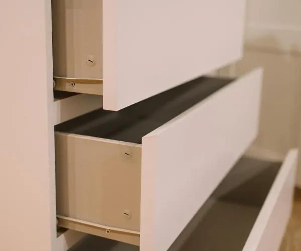 Hotel West.13 Guest *