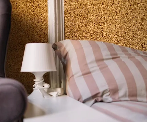 West.13 Guest Kraków