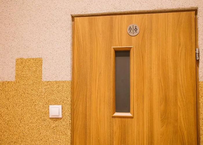 West.13 Guest Hotel *