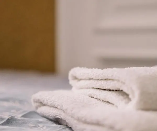 West.13 Guest Hotel *