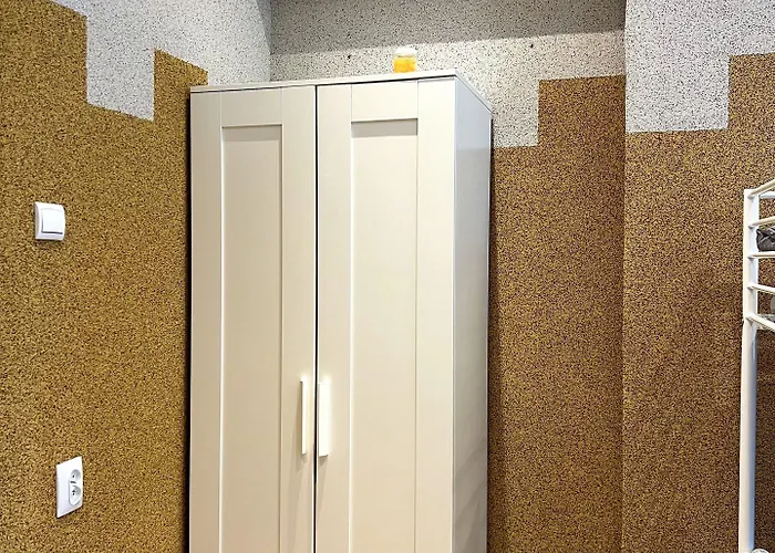 Hotel West.13 Guest *